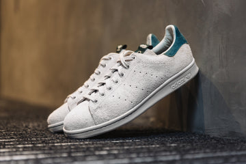 ADIDAS CONSORTIUM x JUICE STAN SMITH